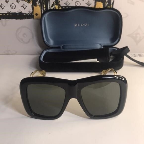 New Authentic Gucci Black Oversized Sunglasses GG0499S 001 - Picture 7 of 11